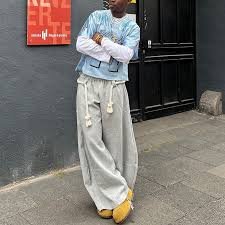 Cut and sew streetwear manufacturer developing custom hoodies and oversized streetwear