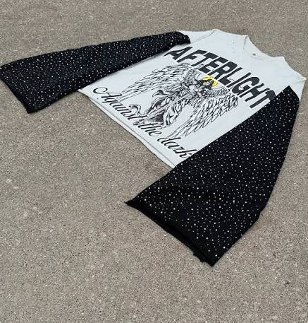 Cut and sew streetwear manufacturer developing custom hoodies and oversized streetwear